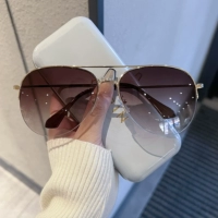 Golden Frame Gradient Tea