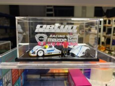 Акриловые / Perspex