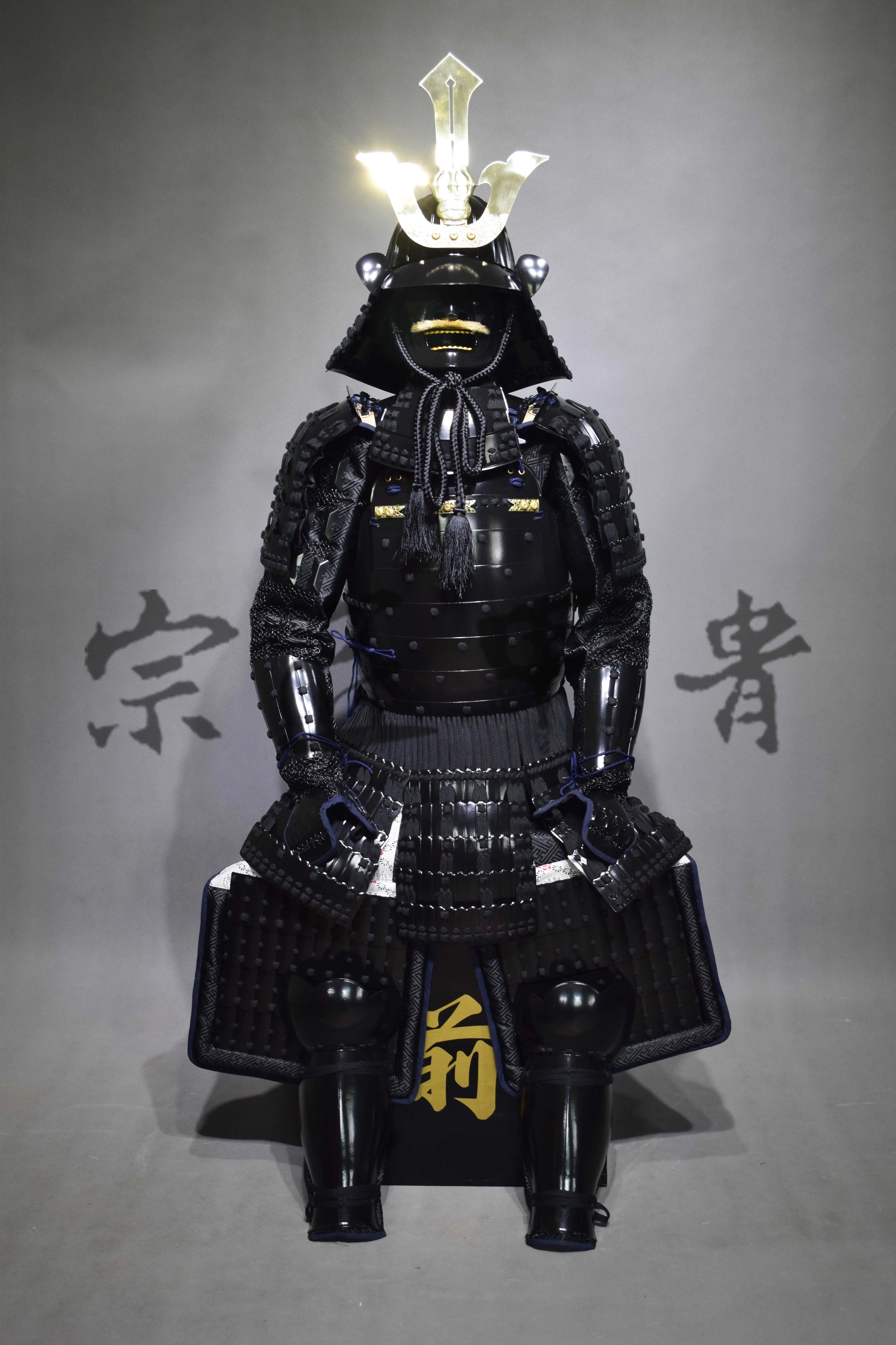 日本武士盔甲-锹型前立黑漆涂二枚胴具足-真人可穿日本甲胄-Taobao