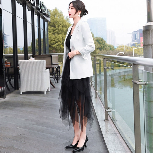 Классический костюм, комплект, небольшой пиджак классического кроя, весенняя юбка, в корейском стиле, в западном стиле