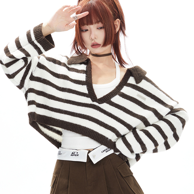 taobao agent Winter sleeves, scarf, white sweater, top with cups, set, V-neckline