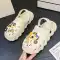 Giày Croc Nữ Áo khoác ngoài mùa hè Internet Người nổi tiếng Thời trang chống trượt Phòng phẫu thuật Baotou Nửa Kéo Đế mềm Đôi dép đi biển 