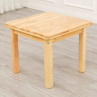 Маленький стол