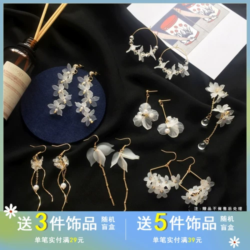 Брендовые элегантные длинные серьги из жемчуга, в цветочек, простой и элегантный дизайн, популярно в интернете