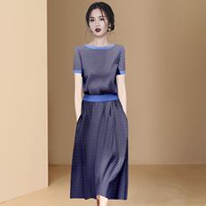 Брошка на воротник