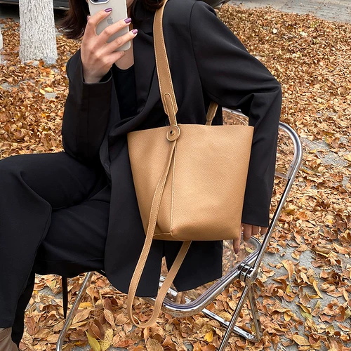 Брендовая сумка через плечо для отдыха, небольшая сумка на одно плечо, коллекция 2022