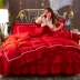 ins đơn giản gió lưới giường đỏ váy bốn mảnh cô gái trái tim đôi ren tấm ga trải giường công chúa phong cách giường - Bộ đồ giường bốn mảnh