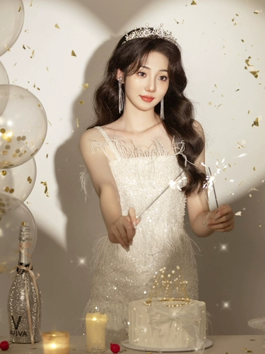 Потрясающее платье для вечеринки по случаю дня рождения, элитное легкое роскошное нишевое платье с пайетками для светской львицы и тяжелой промышленности