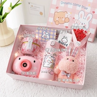 Стакан, ароматизированный чай, машина для пузырьков, носки, подарочная коробка