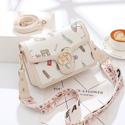 Летняя небольшая сумка через плечо на одно плечо