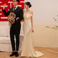 Цвета шампанского