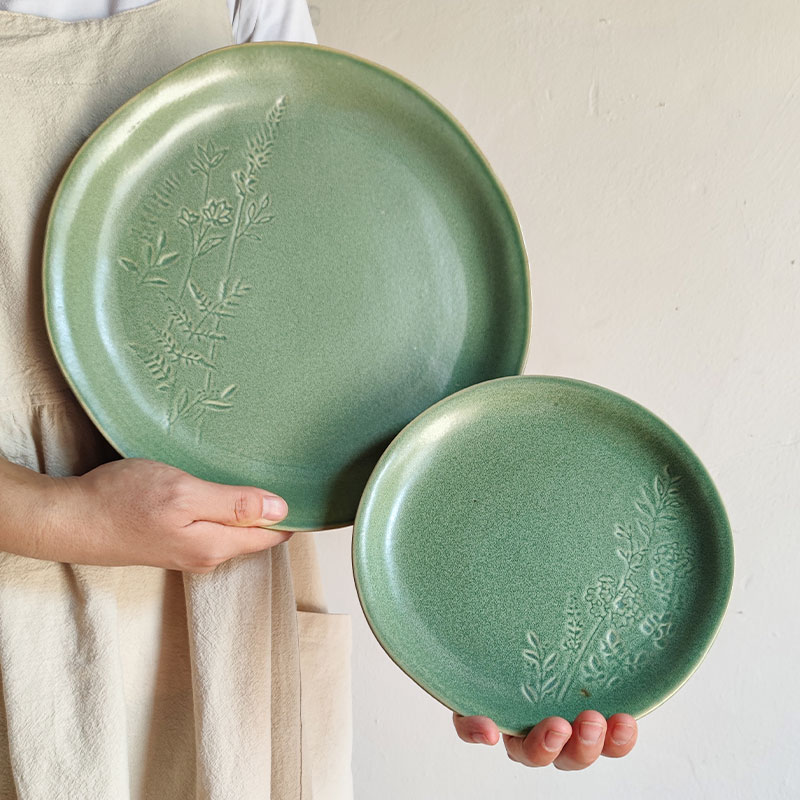 Brassica large and small plates [pack of two] slightly imperfections