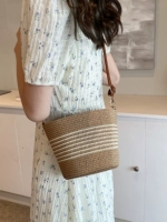 Khaki White Strip 5098