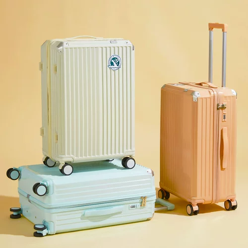 Вместительный и большой прочный чемодан, универсальная коробка