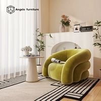 Одинокий человек [авокадо зеленый]+несколько краев