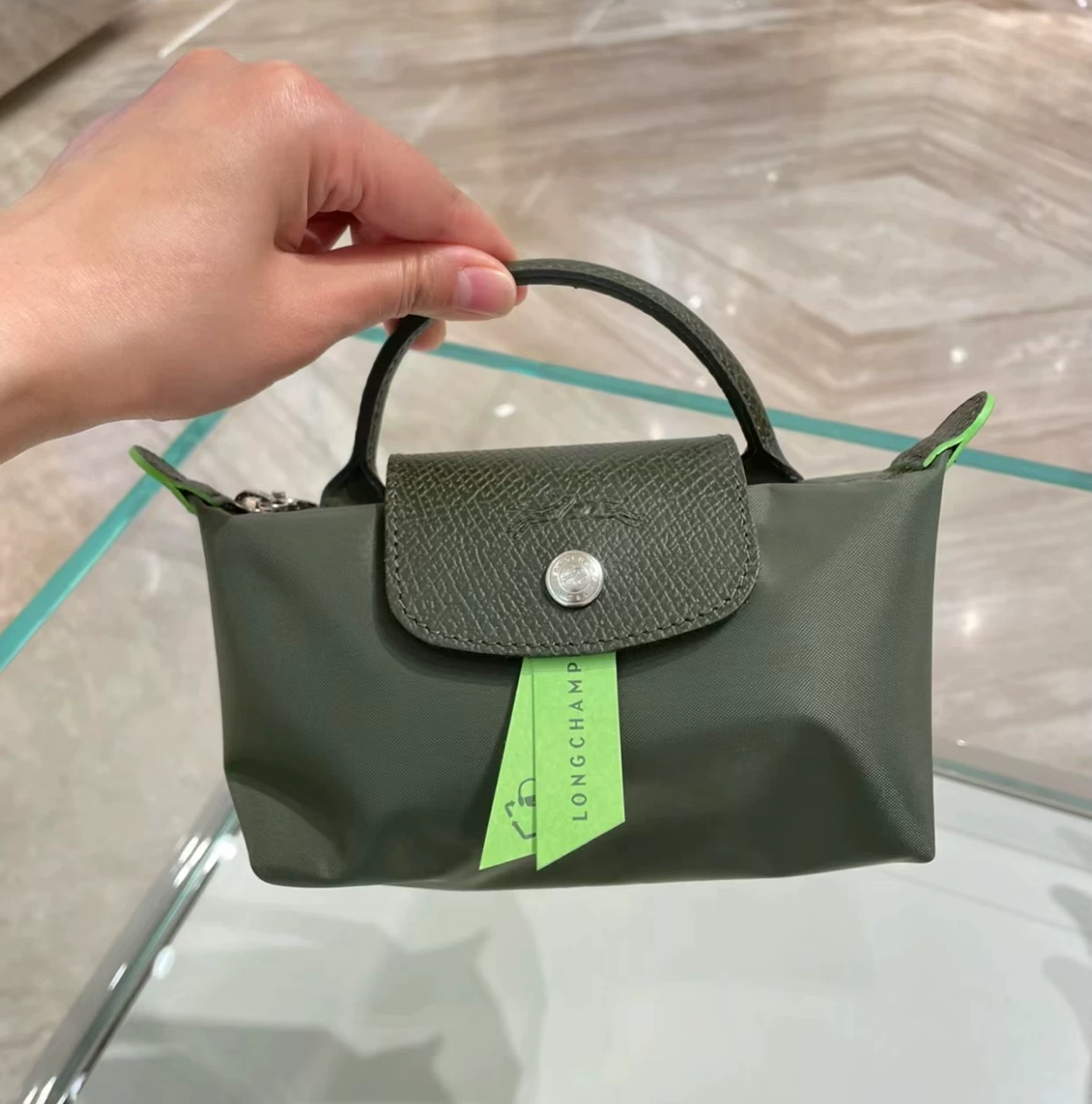 Строго отобранная во Франции сумка Longchamp MINI Mini Mini Dumpling Women Hands Hands Pack Short Paper White