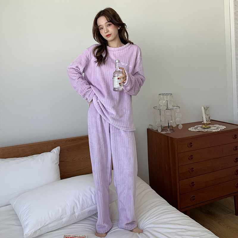 D秋冬款小熊印花珊瑚绒睡衣套装女外穿宽松暖暖家居服长袖两件套