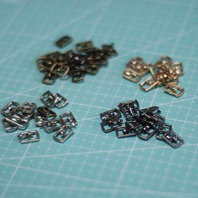 taobao agent 4.5mm mini Japanese word buckle Blythe ultra -small needle 6 points BJD doll belt buckle doll buckle 4