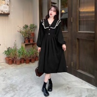 M新款法式不规则气质显瘦小众设计感褶皱长袖v领连衣裙 M新款法式不规则气质显瘦小众设计感褶皱长袖v领连衣裙