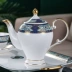 Cà phê Cup Saucer Bone China hộ gia đình hiện đại châu Âu nhỏ trà hoa sang trọng với thìa gốm Bắc Âu ánh sáng sang trọng đỏ tách trà đặt - Cà phê