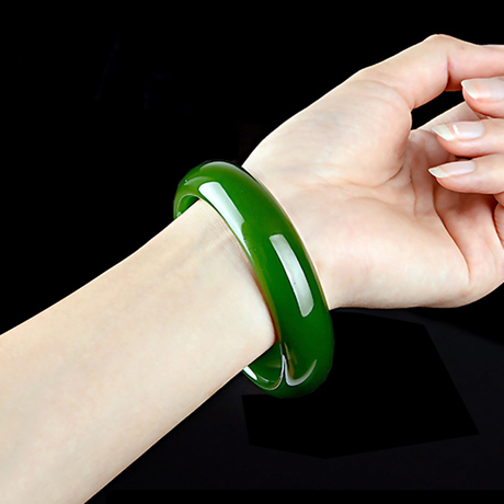 爱逛街为您找到特价翡翠手镯相关的宝贝,您可以在下面的板块中挑选