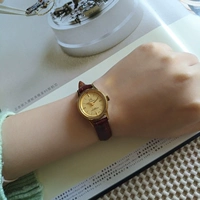 Модель One Ellipse Golden Face Wome Watch