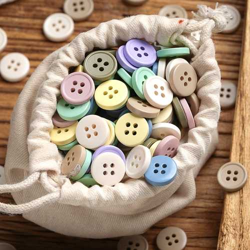 Четырех -ей -эй -кнопка цветной смолы с круглой прямой детской куртке