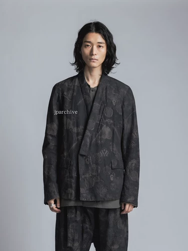 Firidi -nne TVA Suzuko Momoyama Casual Suit