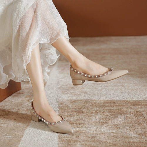 Нюдовая обувь с заостренным носом, из натуральной кожи, 2023, мягкая подошва