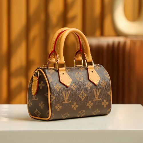 Подушка, сумка через плечо, модная сумка на одно плечо, Гонконг, из натуральной кожи, коллекция 2023, премиум класс