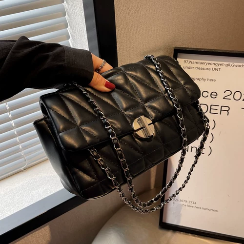 Небольшая цепь с ромбовидным узором, демисезонная сумка для телефона, сумка на одно плечо, коллекция 2023