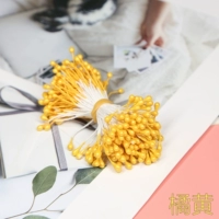 Количество оранжевого желтого составляет около 120 корней