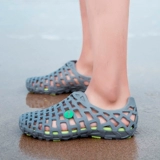 Тапочки в стиле Crocs, пляжные летние босоножки, мужские модные мужские тапочки для школьников и студентов, коллекция 2021 года, в корейском стиле, для влюбленных, подходят для носки на улице