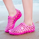 Тапочки в стиле Crocs, пляжные летние босоножки, мужские модные мужские тапочки для школьников и студентов, коллекция 2021 года, в корейском стиле, для влюбленных, подходят для носки на улице