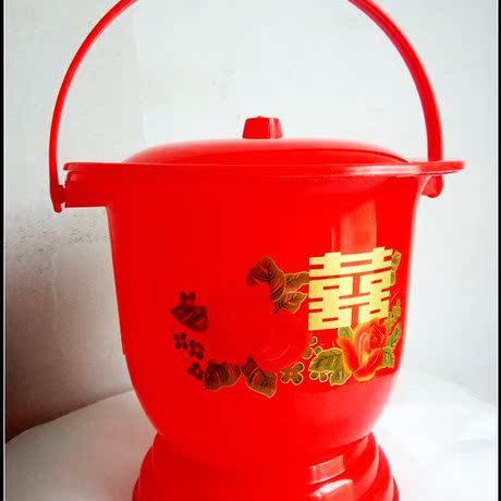 红色痰盂尿壶夜壶结婚老人小孩方便桶子尿盆塑料桶家居婚庆用品