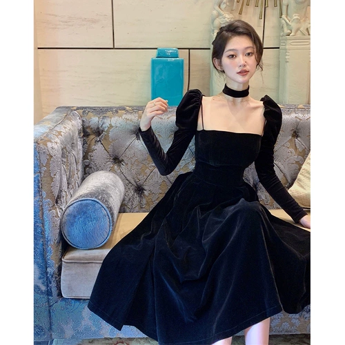 Демисезонное платье, приталенный длинный корсет, французский стиль, квадратный вырез, коллекция 2023, средней длины