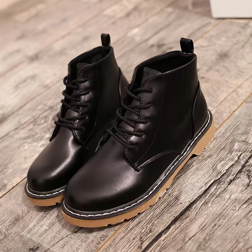 Martens, демисезонные модные универсальные короткие сапоги в английском стиле, нескользящие ботинки, тренд 2017, в британском стиле