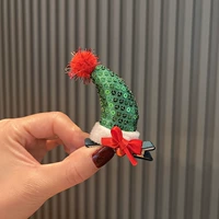 Зеленая заколка для волос