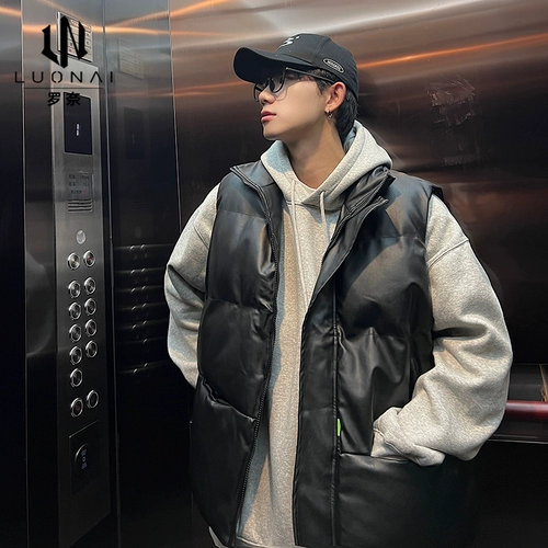 Полиуретановый демисезонный жилет без рукавов, небольшая дизайнерская трендовая куртка, тренд сезона