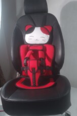 Автомобильное детское кресло