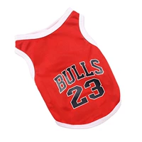 Красная футбольная форма