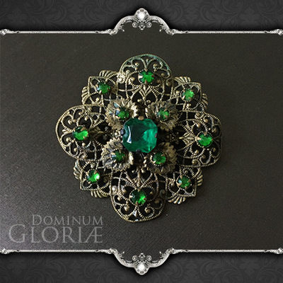 taobao agent Gloria ｜ Western antique vintage jewelry brass -made green Rhein Stone brooch retro court