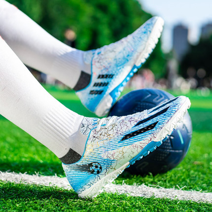 Футбольная обувь с ТаоБао Обувь для футбола фото 3