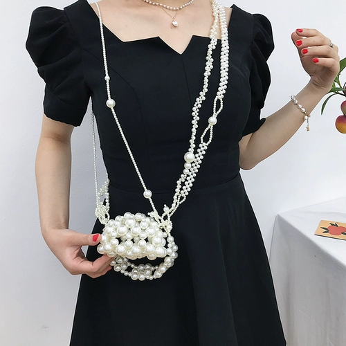 Сумка через плечо, плетеная маленькая помада, 2020, новая коллекция, популярно в интернете