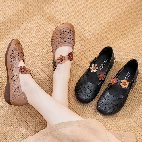 Сандалии для матери, комфортные дышащие туфли для отдыха для кожаной обуви, мягкая подошва, для среднего возраста