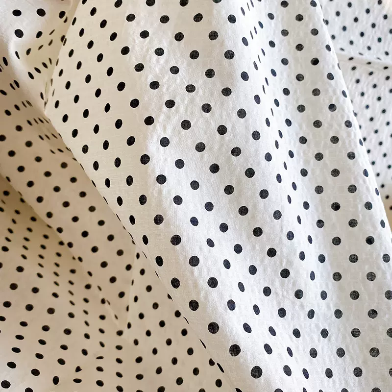 纯棉圆点印花小水玉波点布料装饰布衬衫服装面料diy拍照背景桌布 纯棉圆点印花小水玉波点布料装饰布衬衫服装面料diy拍照背景桌布