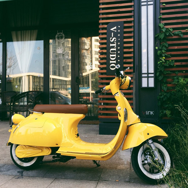 vespa小龟王电动车罗马假日电瓶车 复古电摩女士双人踏板车自行车