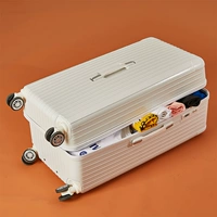 Молоко белое 770