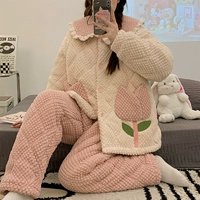 89900 Женщина