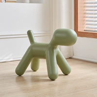 Зеленый, маленький